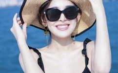 哭悲医院打扑克片段